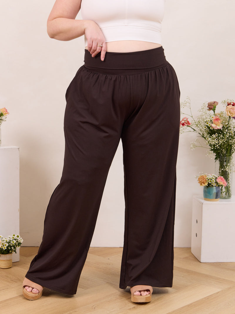 comfortable dark brown pants - dark brown sweat pants made in Canada - ethical dark brown pants made in Canada - plus size dark brown pants - dark brown set made in Canada 