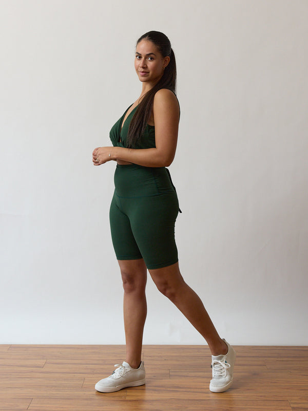 Sustainable bike shorts - High Waisted plus size bike shorts - Free Label - Vancouver Canada fashion brand 
