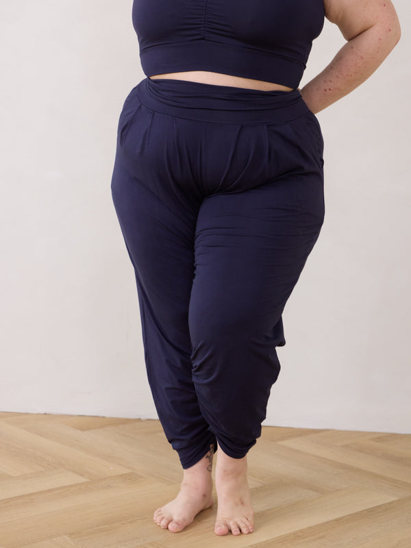 Ink Free Label Sunday Crop, best bamboo pant for plus size