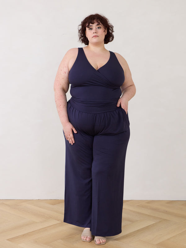 slow fashion Flowy Black wide leg pant plus size - comfortable navy pant made in canada - ethical navy pant made in canada - made in canada sets - flowy navy pant made in canada 