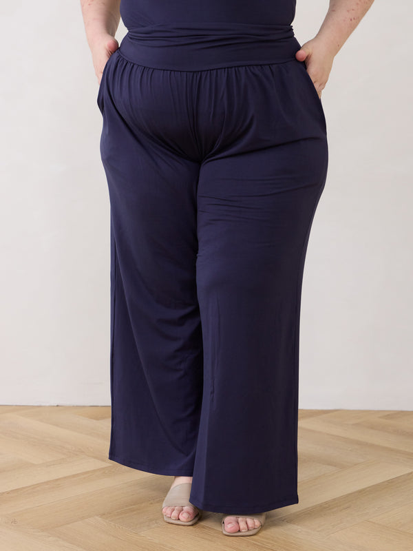 slow fashion Flowy Black wide leg pant plus size - comfortable navy pant made in canada - ethical navy pant made in canada - made in canada sets - flowy navy pant made in canada 