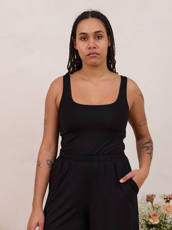 BLACK RINA TANK