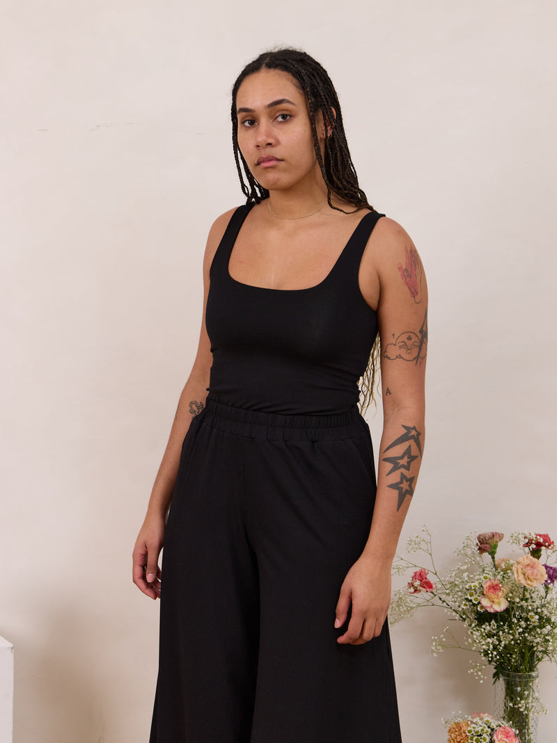 BLACK RINA TANK