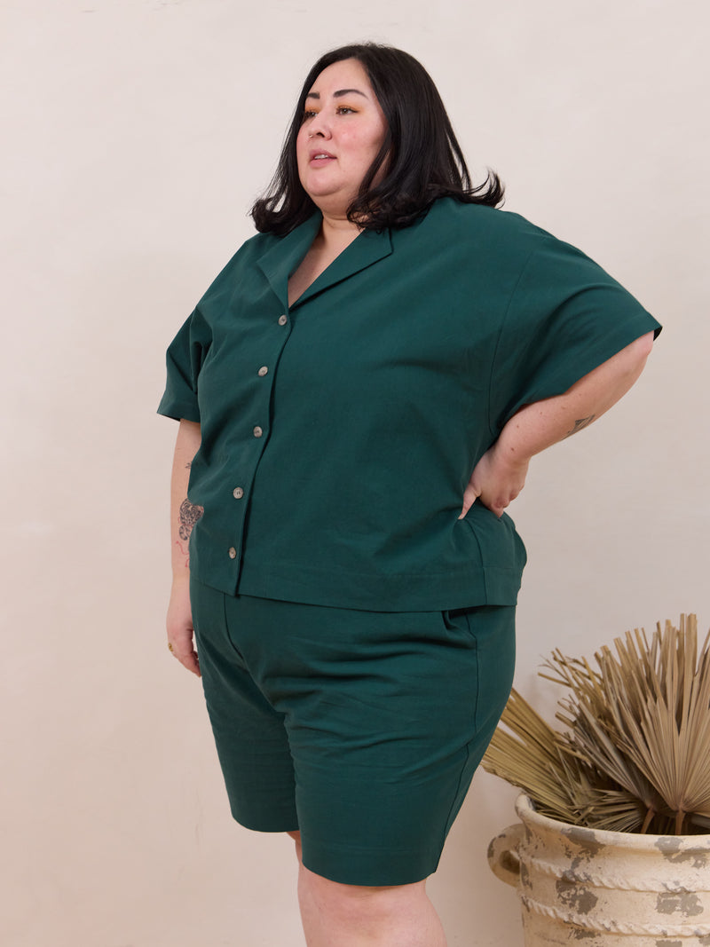 Free Label cotton crepe plus size short sleeve button up in green