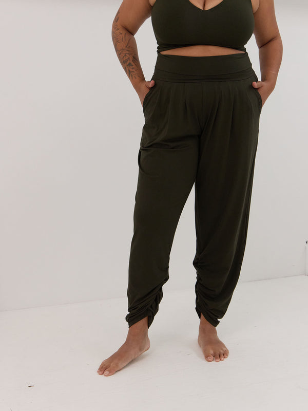 Free Label dark green sunday pant, canadian made loungewear 