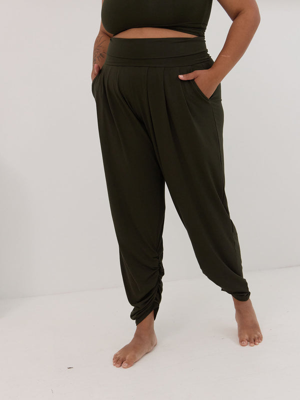Free Label dark green sunday pant, canadian made loungewear 