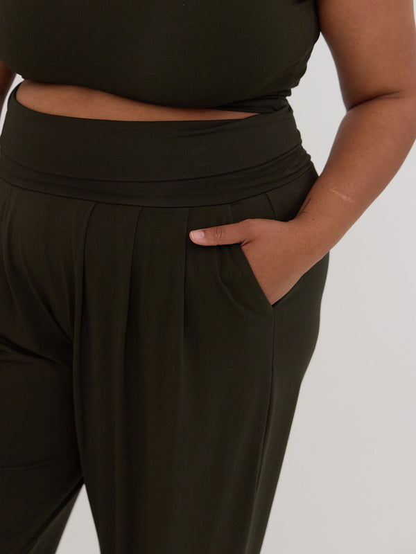 Free Label dark green sunday pant, canadian made loungewear 