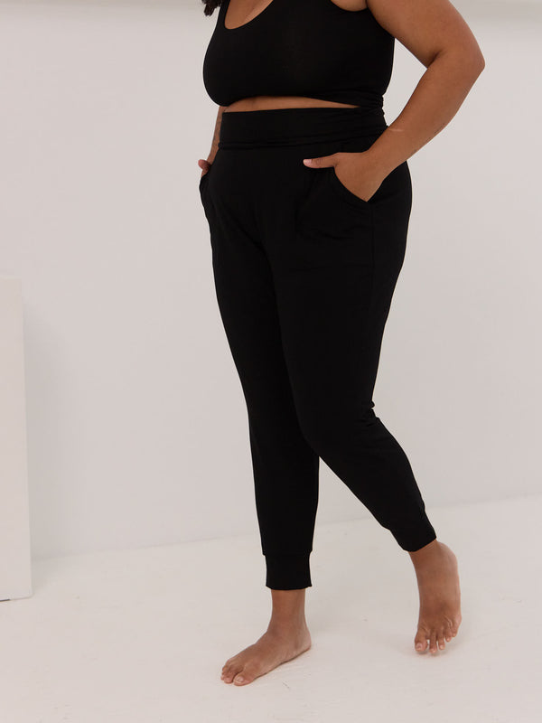 Free Label black bamboo jogger, canadian made