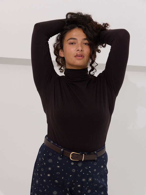 Canadian made sustainable mockneck top