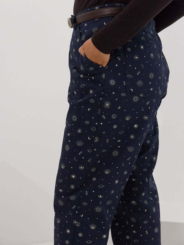 Celestial print utility pants for curvy bodies. Made in canada organic cotton twill pants. moon and star print pants.