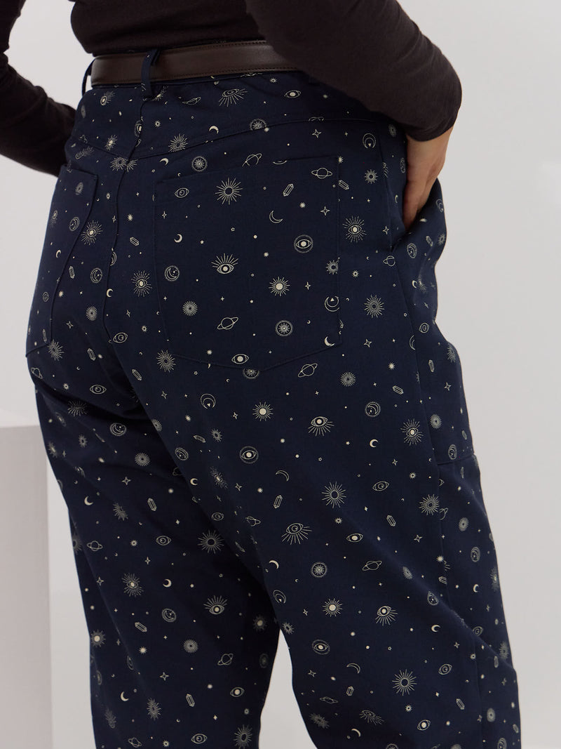 Celestial print utility pants for curvy bodies. Made in canada organic cotton twill pants. moon and star print pants.