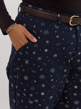 Celestial print utility pants for curvy bodies. Made in canada organic cotton twill pants. moon and star print pants.