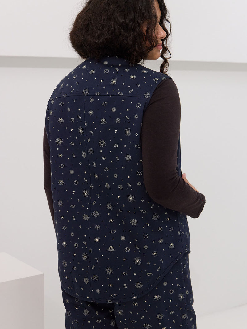 reversible organic cotton twill and organic fleece utility vest