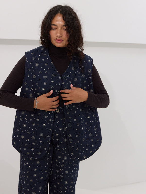reversible organic cotton twill and organic fleece utility vest