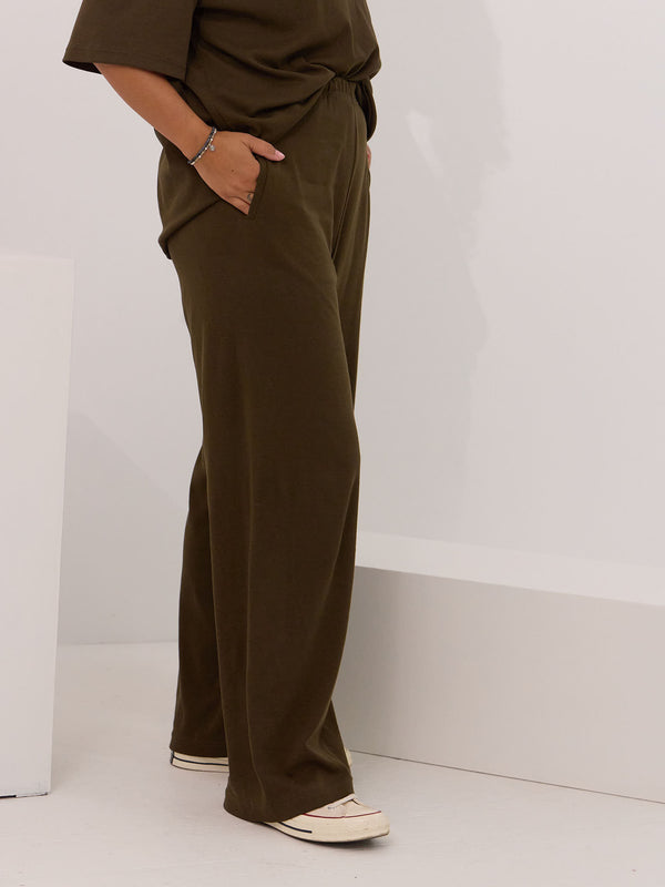 Made in Canada olive cotton lounge set