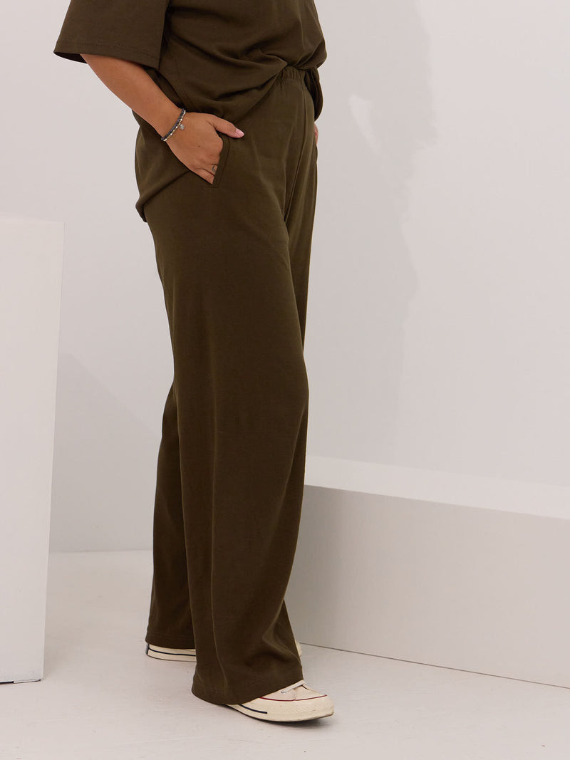Made in Canada olive cotton lounge set