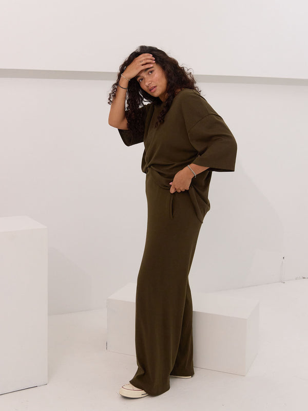 Made in Canada olive cotton lounge set