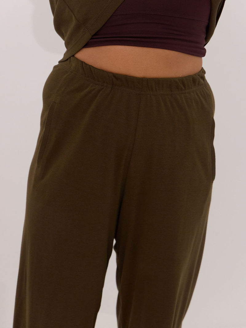 Made in Canada olive cotton lounge set