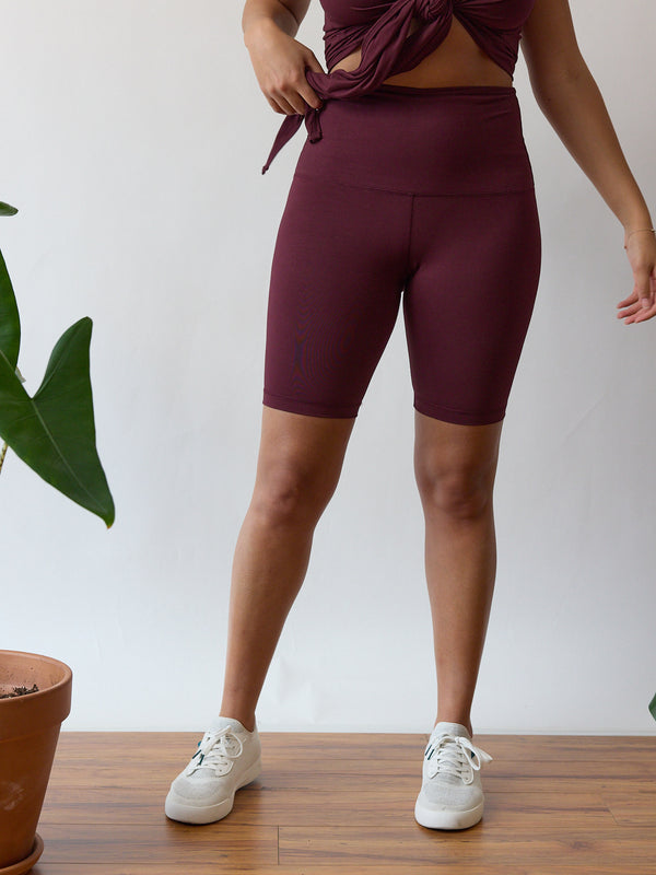 Sustainable bike shorts - High Waisted plus size bike shorts - Free Label - Vancouver Canada fashion brand 