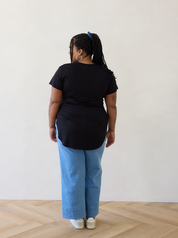 BLACK JAIMEE TEE