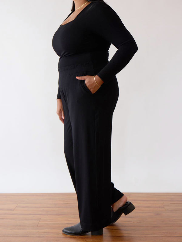 OEKO-TEX Standard 100 certified fabric ensuring no harmful substances