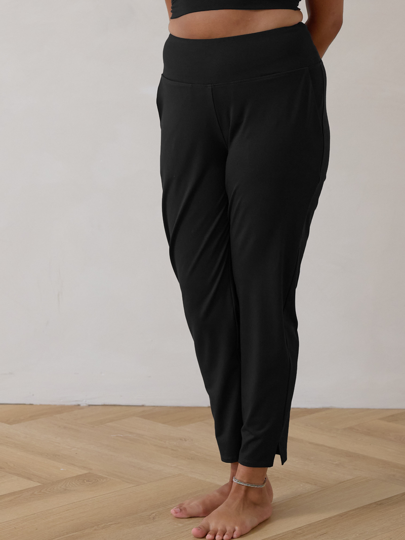 Free Label bamboo monday work pant in black. made in canada and size inclusive