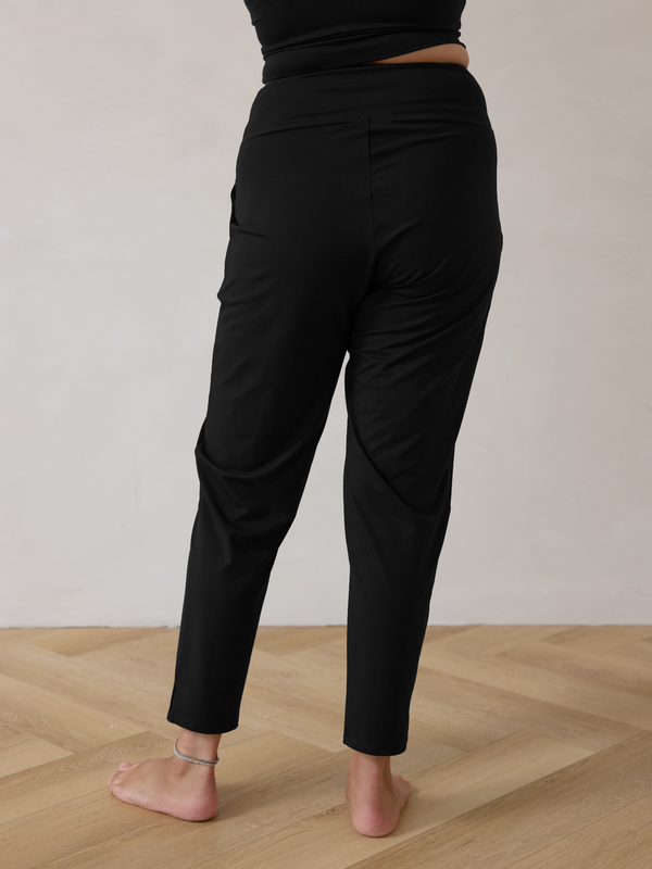 Free Label bamboo monday work pant in black. made in canada and size inclusive