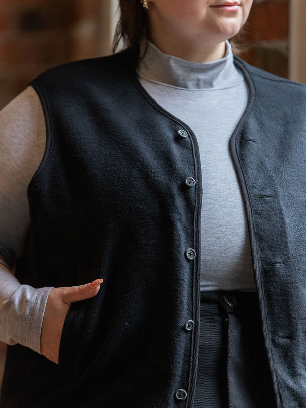 Free Label black reversible organic cotton vest with pockets. Utility vest. PLus size