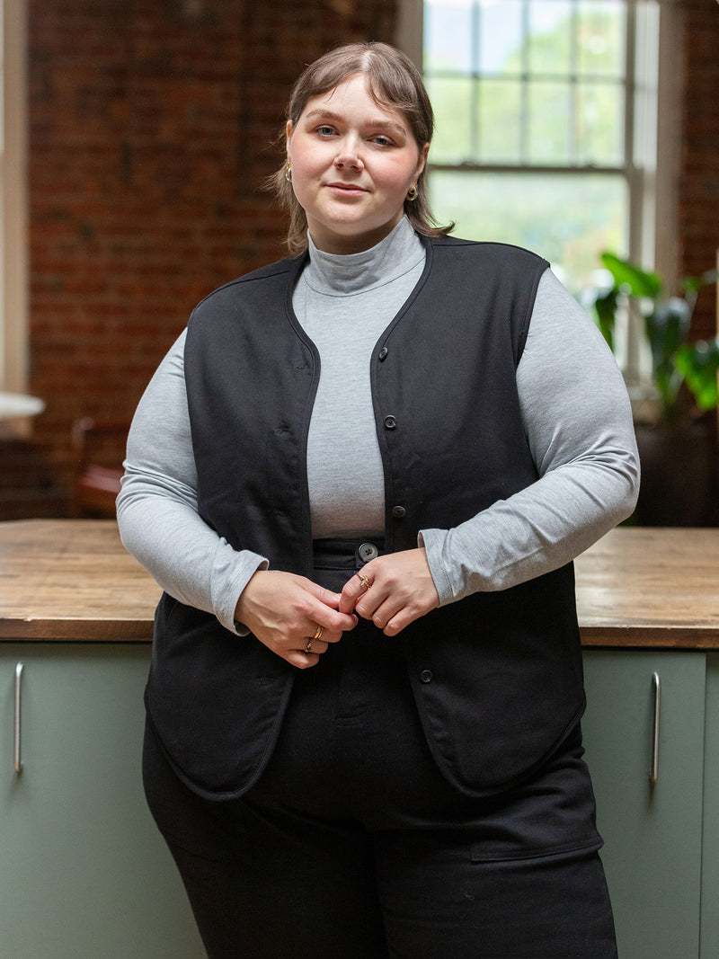 Free Label black reversible organic cotton vest with pockets. Utility vest. PLus size