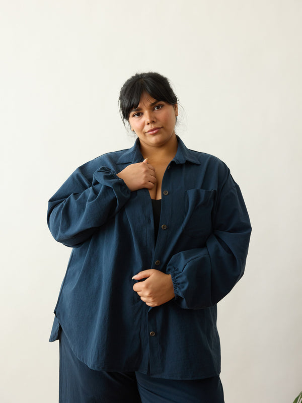 NAVY COTTON CREPE TOMMY BUTTON UP